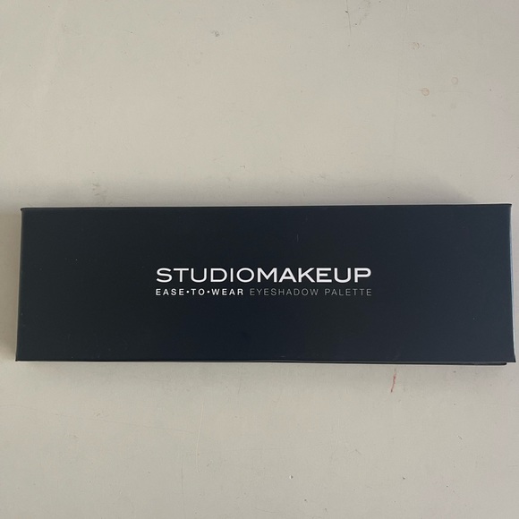 Studio Makeup Easy to Wear Palette - Picture 3 of 7